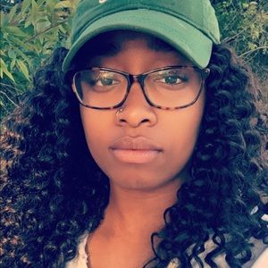 Meet your Posher, Leah